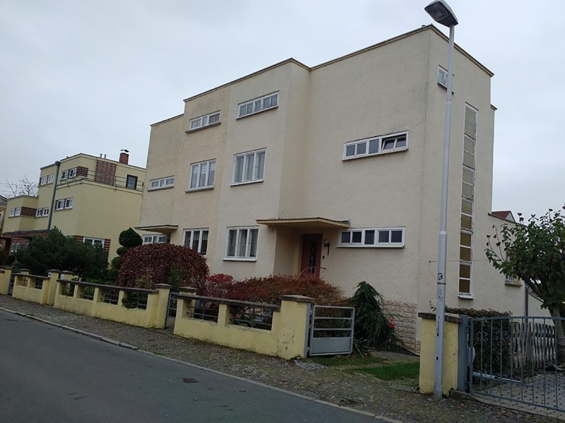 Left - Doppelwohnhäuser